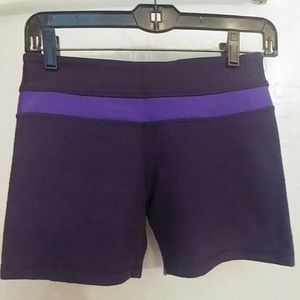 Lululemon purple reversible shorts size 4